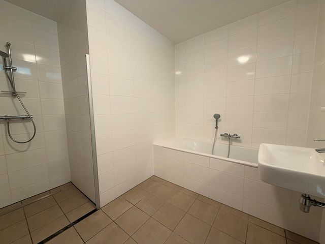 Escamplaan 868U, Den Haag