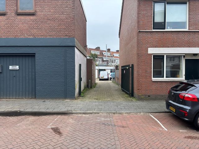Van Oosterwijk Bruynstr 3M, 's-Gravenhage