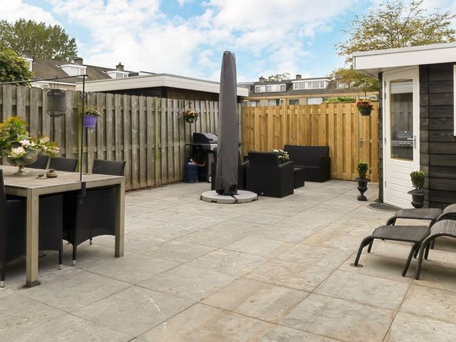 Waterhoenstraat 8, Zwijndrecht