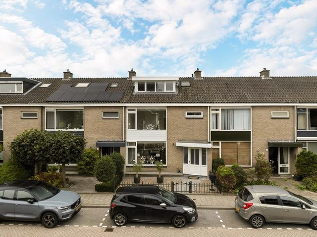 Waterhoenstraat 8, Zwijndrecht