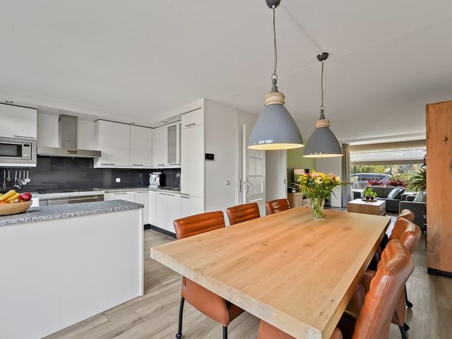 Commanderij 65, Maasland