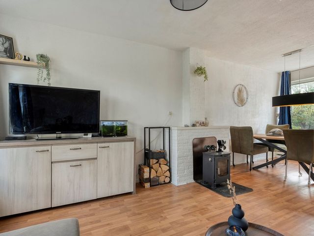 Baarlelaan 36, Hoogeveen