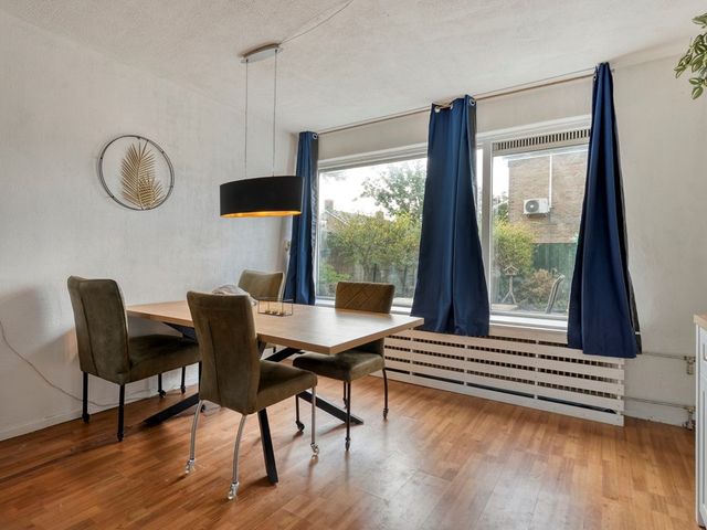 Baarlelaan 36, Hoogeveen