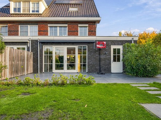 Tusschen beide Wegen 3, Rijnsburg