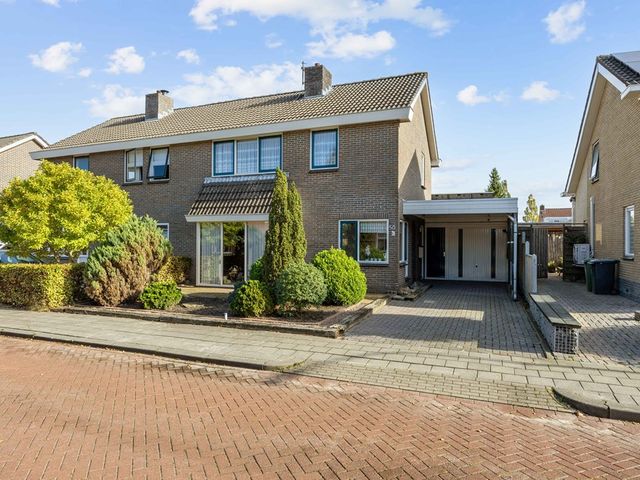 M A D Bakkerstraat 50, Zevenhuizen