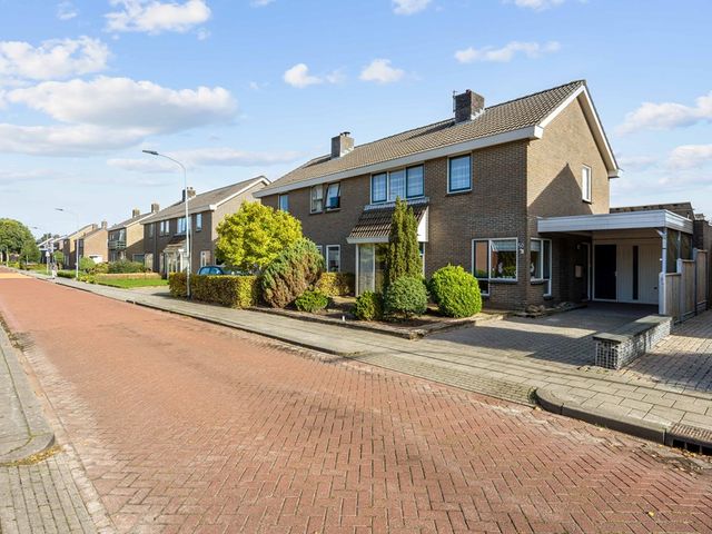 M A D Bakkerstraat 50, Zevenhuizen