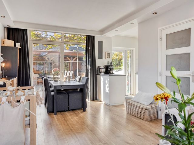 Prins Bernhardstraat 5, Arkel