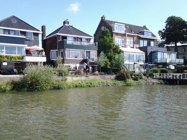 Lekdijk-West 12, Schoonhoven