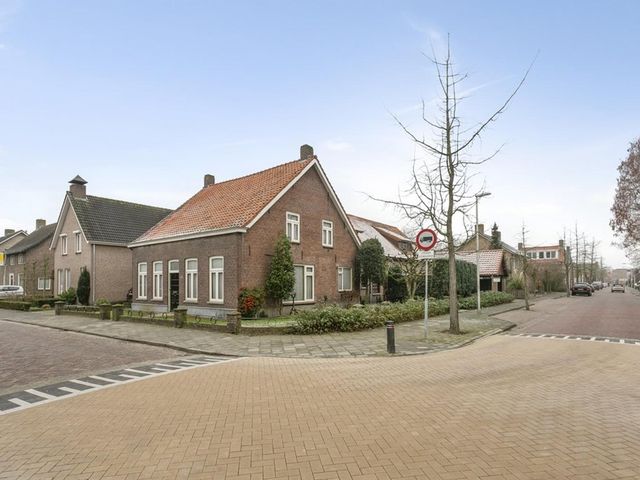 Pastoriestraat 9, Vlijmen