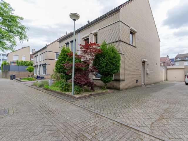 Kouvenderstraat 154A, Hoensbroek