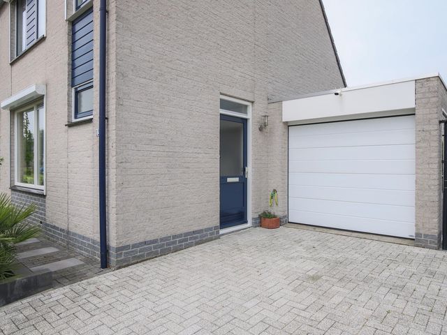 Sterappelstraat 12, Kapelle