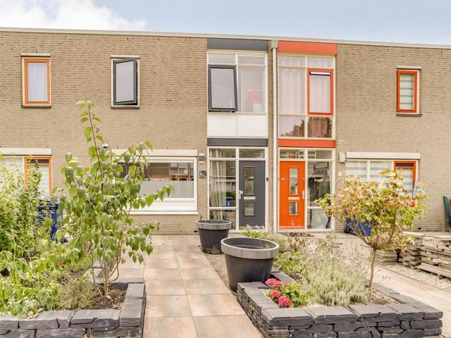 Boedapeststraat 9, Almere