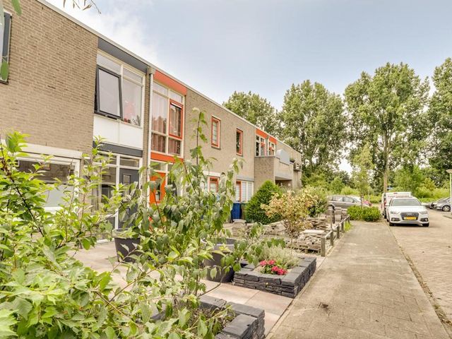 Boedapeststraat 9, Almere