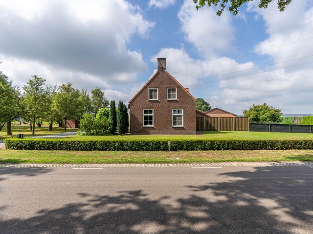 Rondweg 20, Overloon