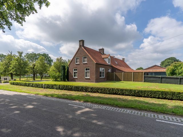 Rondweg 20, Overloon