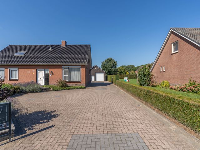 Lollebeekweg 81, Castenray