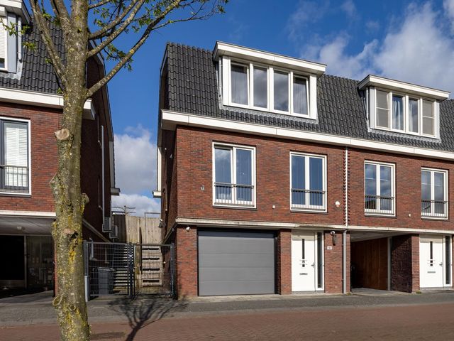 Lisdoddestraat 144, Kudelstaart