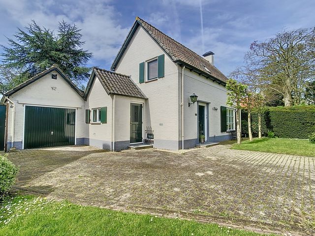 Oostburgsestraat 10A, Zuidzande