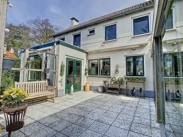 Oostburgsestraat 10A, Zuidzande