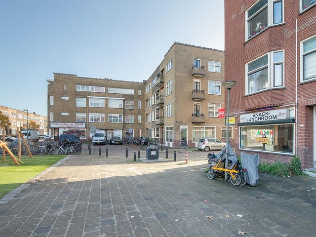 Van 't Hoffplein 11B, Schiedam