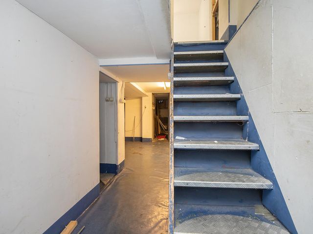 Van 't Hoffplein 11B, Schiedam