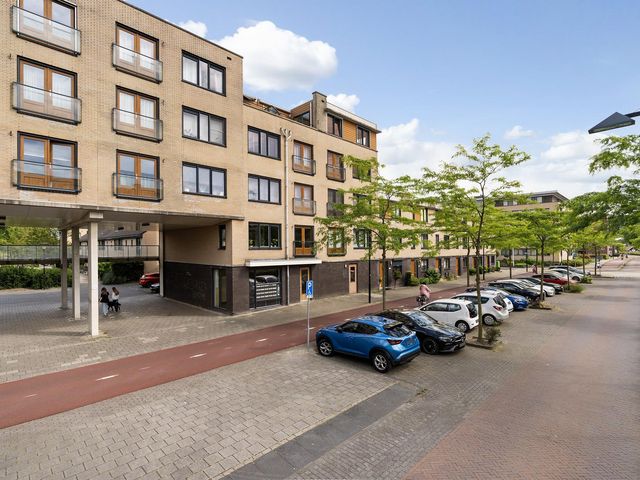 Avenue Carre 186, Barendrecht