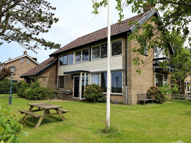 Botjelandweg 9, Midsland