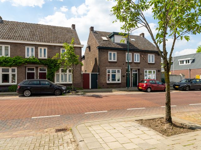 Jan De Rooijstraat 17, Kaatsheuvel