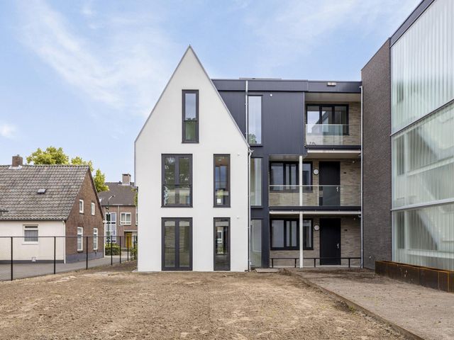 't Dorp 116k, Heesch