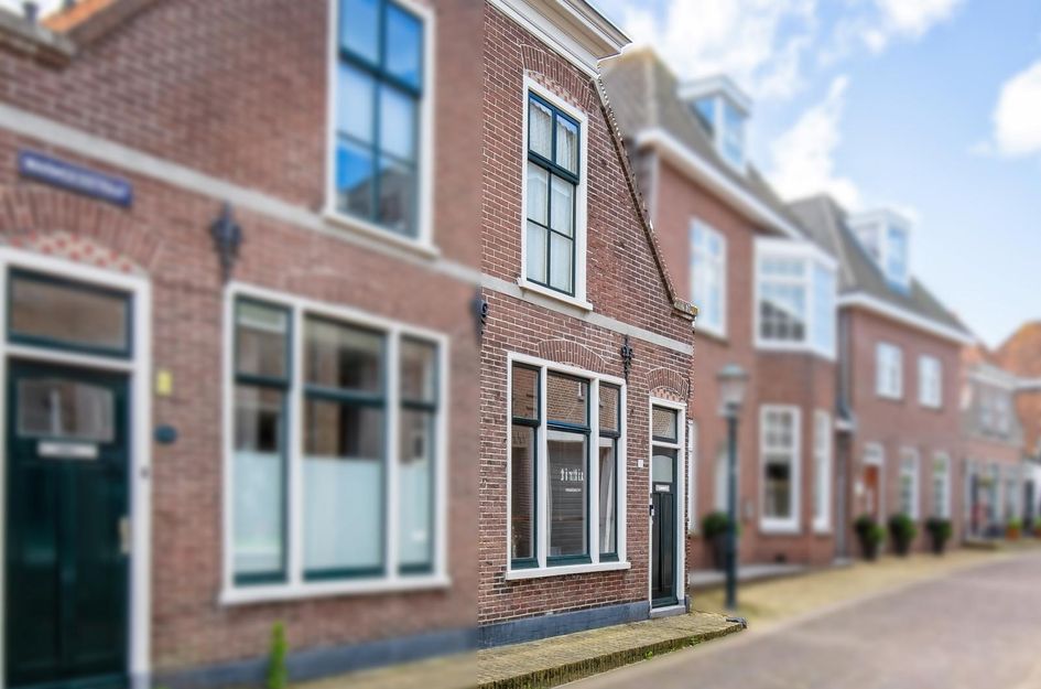 Warmoesstraat 24