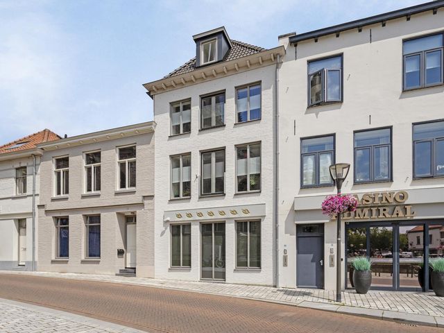 Lange Nieuwstraat 12, Hulst