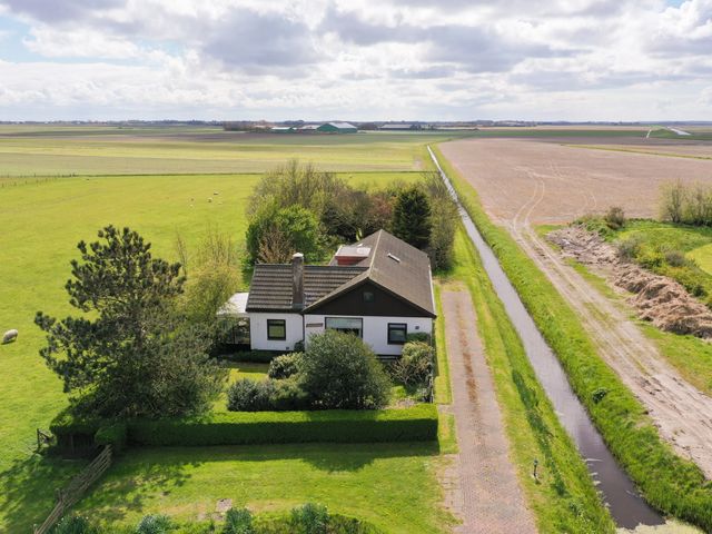 Stuifweg 107, Oosterend