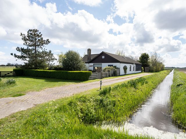 Stuifweg 107, Oosterend
