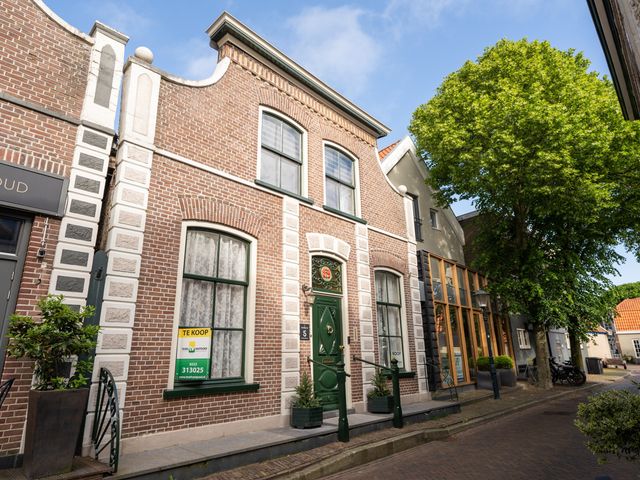 Gravenstraat 5, Den Burg