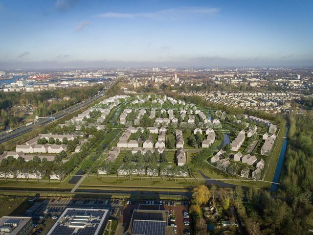 Hoekwoning Lelie , Dordrecht