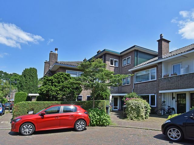 Doctor Blookerstraat 34, Voorburg