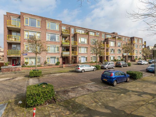 M. Gandhilaan 51, Amsterdam