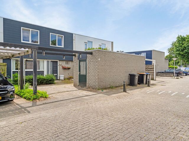 Capellastraat 4, Emmeloord