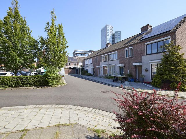 N.J. Hartestraat 5, Terneuzen