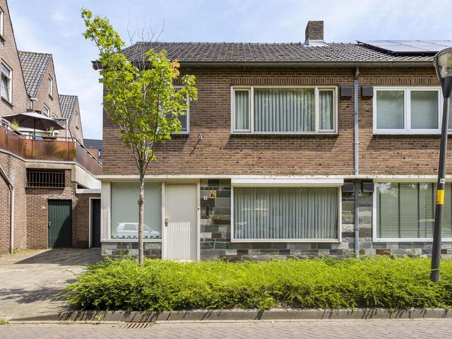 Minderbroedersstraat 6, Hulst