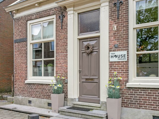 Oudelandsestraat 43, Tholen