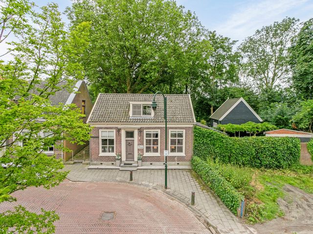 Oudelandsestraat 43, Tholen