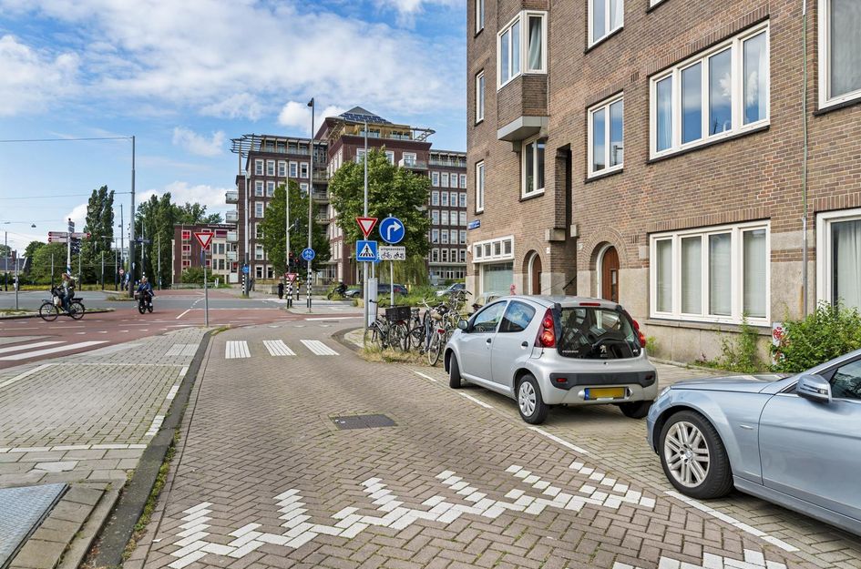 Admiraal De Ruijterweg 484H