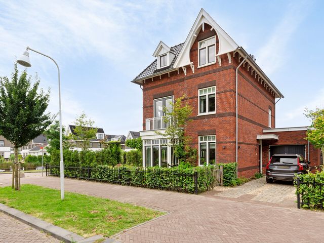 Duifhuislaan 34, Oegstgeest