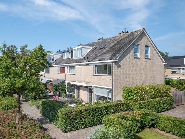 Warande 73, Nieuw-Vennep