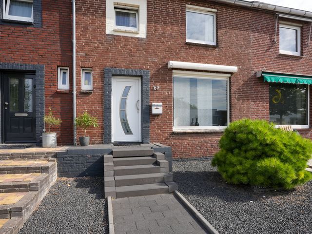 Weijenbergstraat 63, Hoensbroek