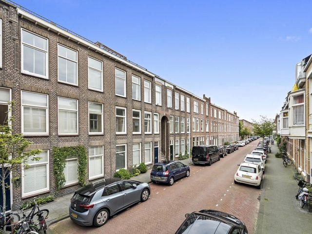 Johannes Camphuijsstraat 196, 'S-Gravenhage