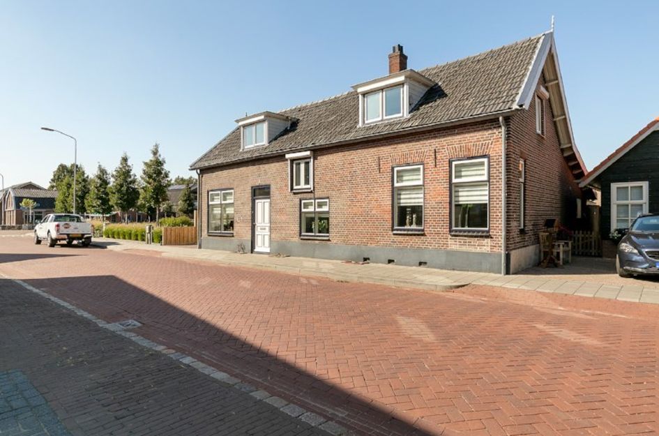 Burgemeester Posweg 32