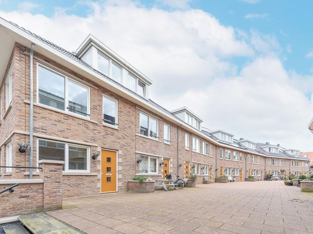 Graaf Florisstraat 24, Voorburg