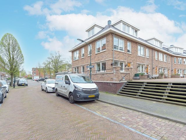 Graaf Florisstraat 24, Voorburg